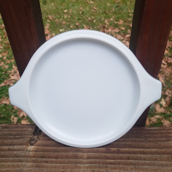 (2) Vintage Pyrex Terra Matte Black & Brown Scrolled Pattern Replacement Lids - Picture 6 of 13